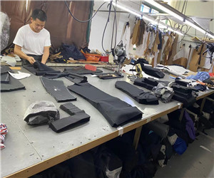 莱特服饰生产车间